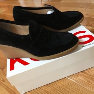 Michael Kors Summit Suede Wedge Loafers Size 9 Black